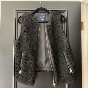 Madewell faux shearling vest